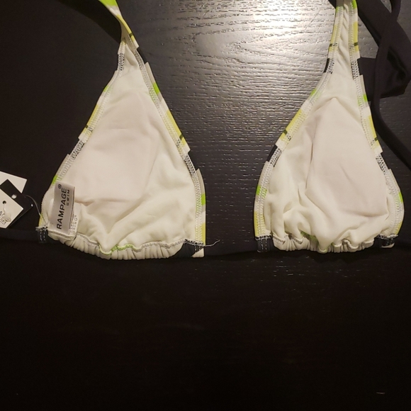 NWT! Rampage Swim Bikini Top Medium - Picture 4 of 4